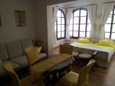 Wohnzimmer / Zimmer wo 2 Personen sind