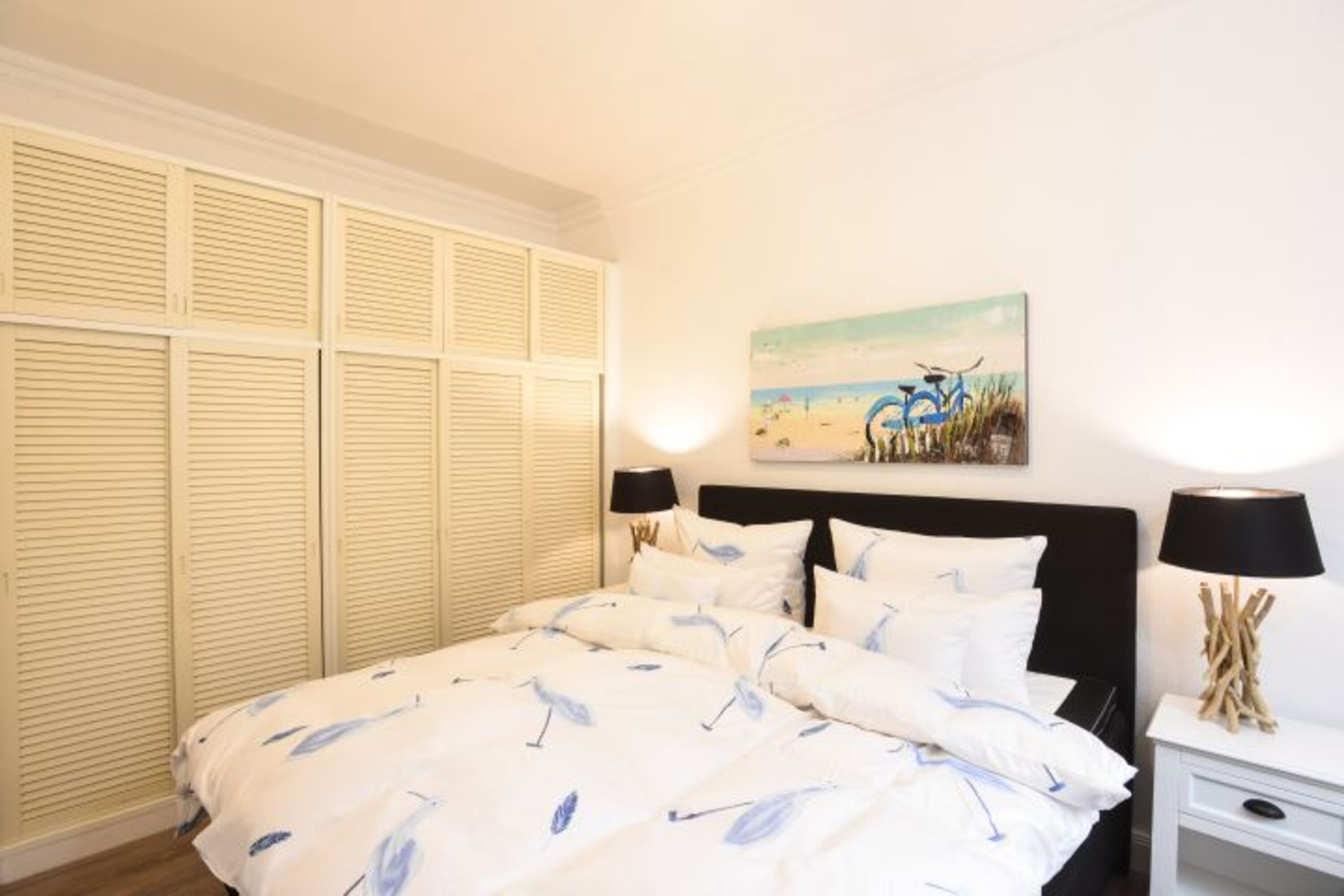Schlafzimmer mit Doppelbett
