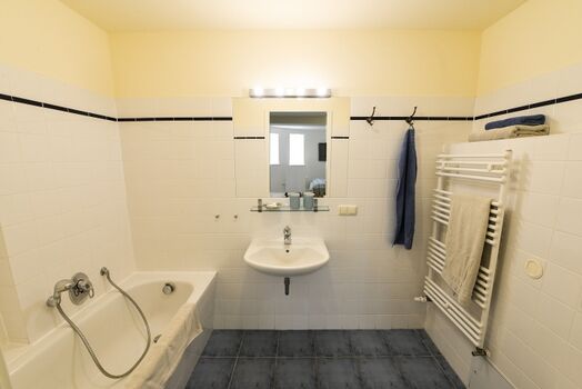 Badezimmer 2 Wohnung 2