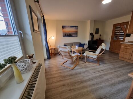 Gemütliche Sitzecke mit Ledergürt