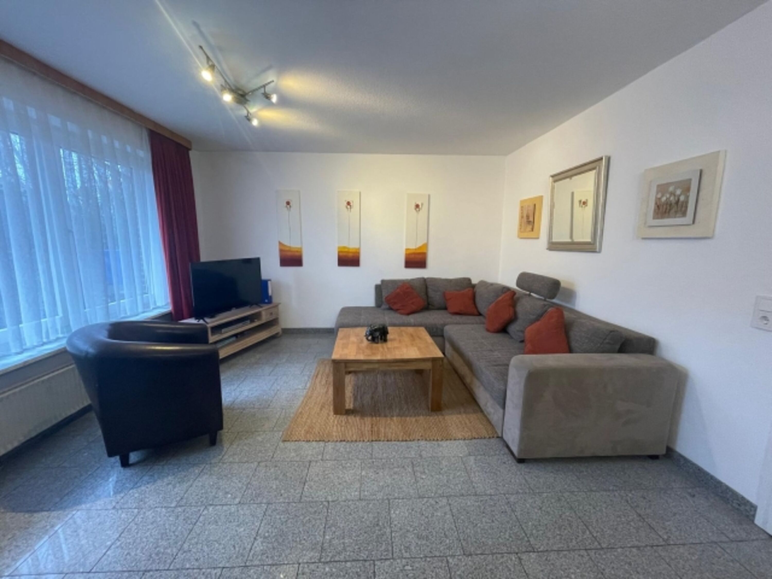 Wohnraum Whg. 1 EG. mit Terrasse