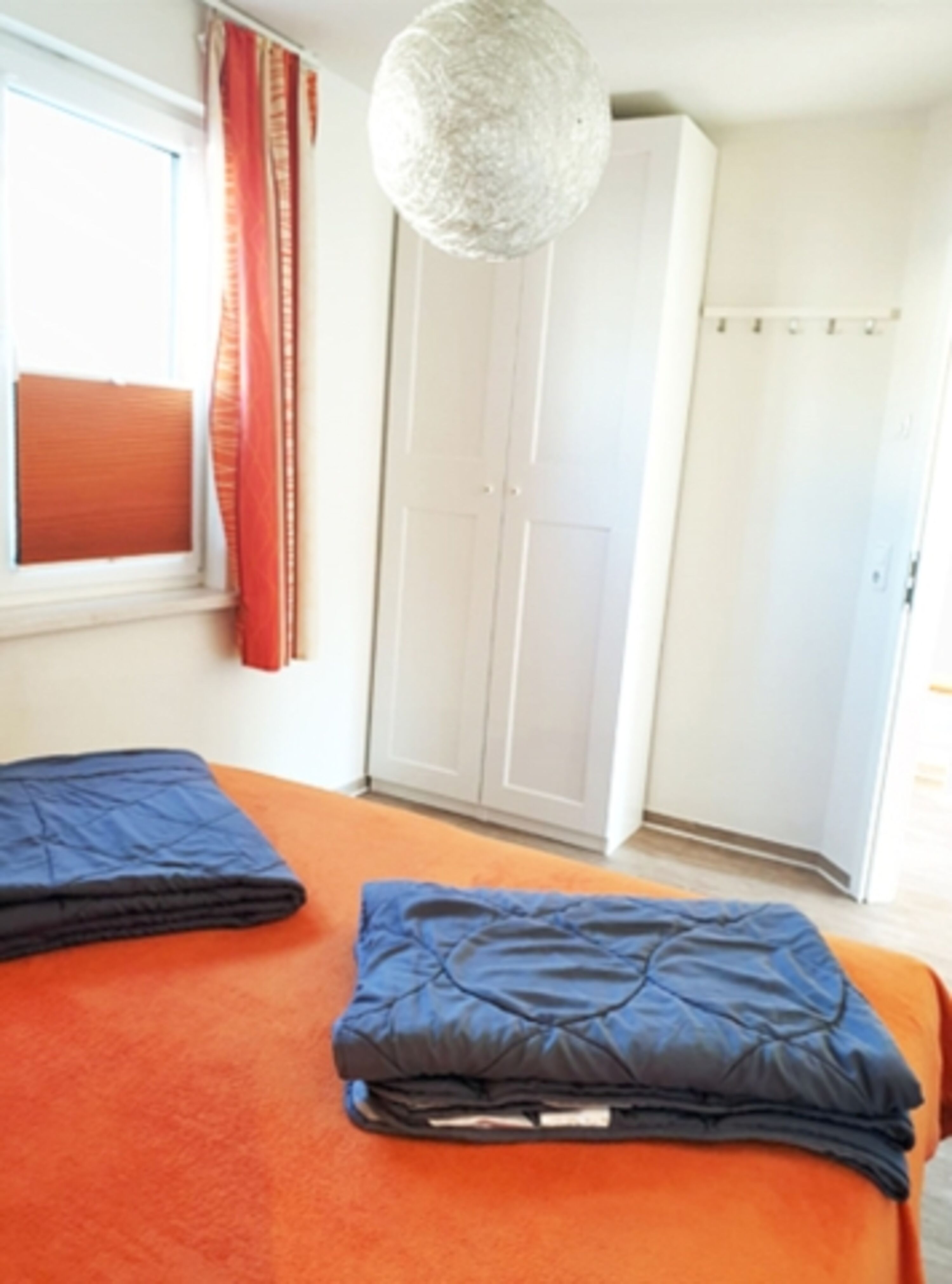 Schlafzimmer Blick vom Bett