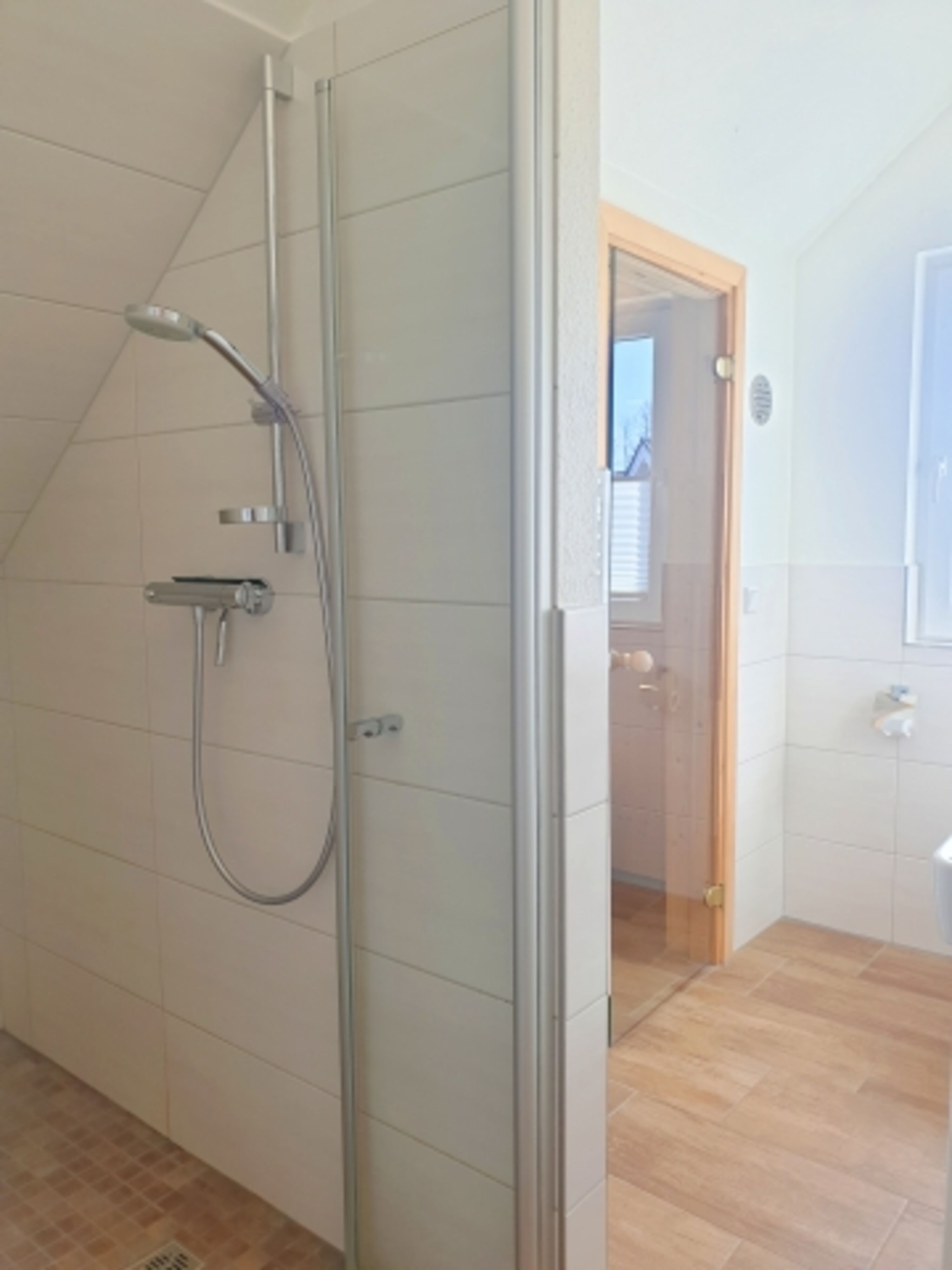 Duschbad im OG mit Sauna