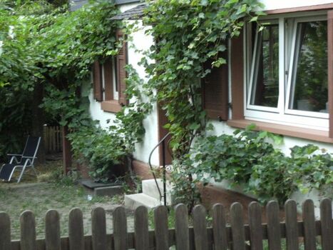 Das Hirtenhaus von der Straße