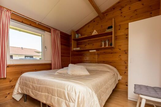 Schlafzimmer 2 mit 2 Einzel Boxsprings