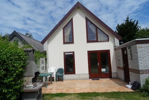 Südterrasse mit Garten