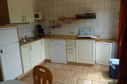 Komplett ausgestattete Küche