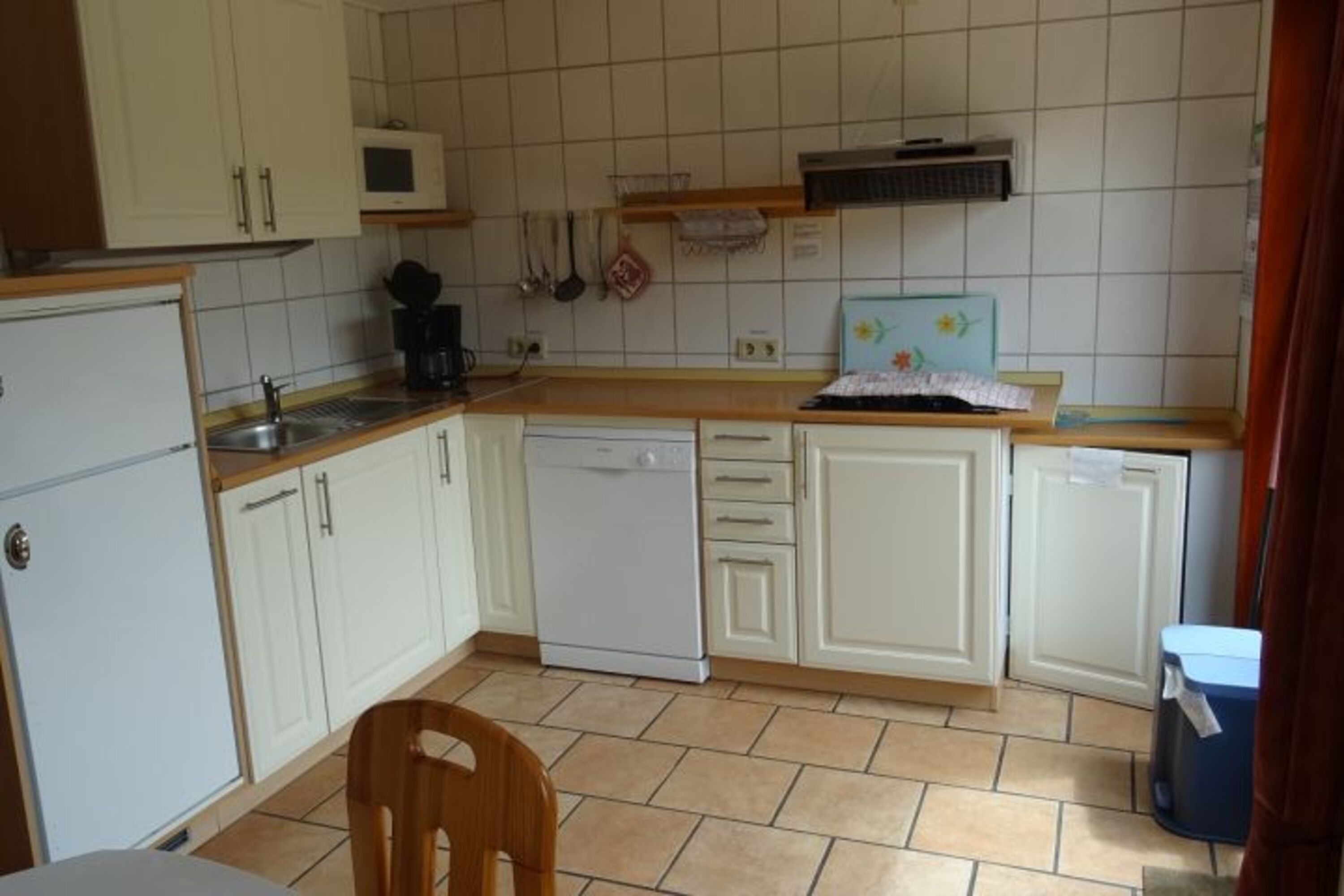 Komplett ausgestattete Küche