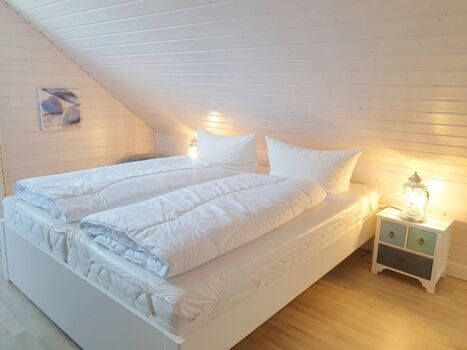 Doppelbettzimmer III