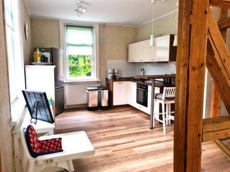 Offene, vollausgestattet Küche