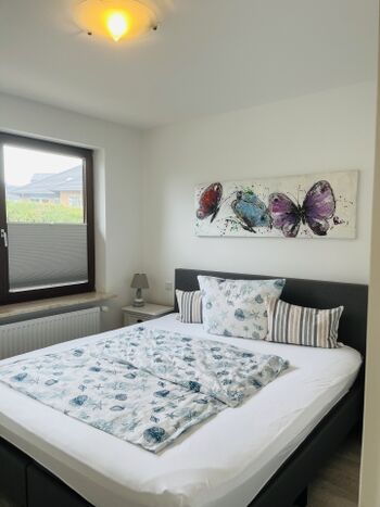 Schlafzimmer mit Boxspringbett 160x200