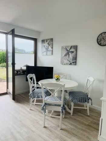 Esstisch im Wohnzimmer