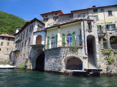 Einziartige Lage. Das Appartement im altem Palazzo direkt am Comersee