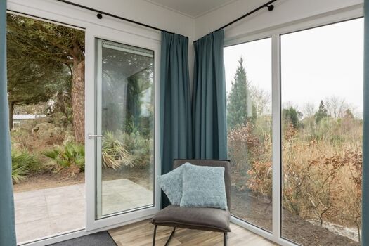 viel Licht durch die großen Fenster