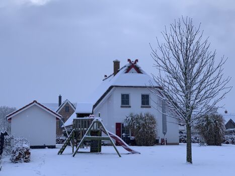 ... und tief verschneit - Vorfreude auf die Sauna 