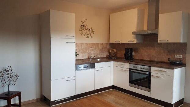 komplett ausgestattete Küche