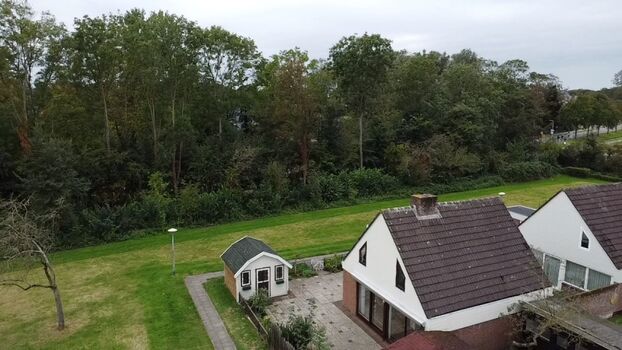 Blick auf Eckhaus von oben