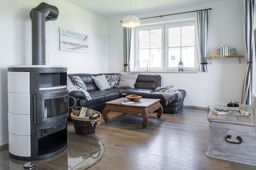 Wohnzimmer mit Kamin