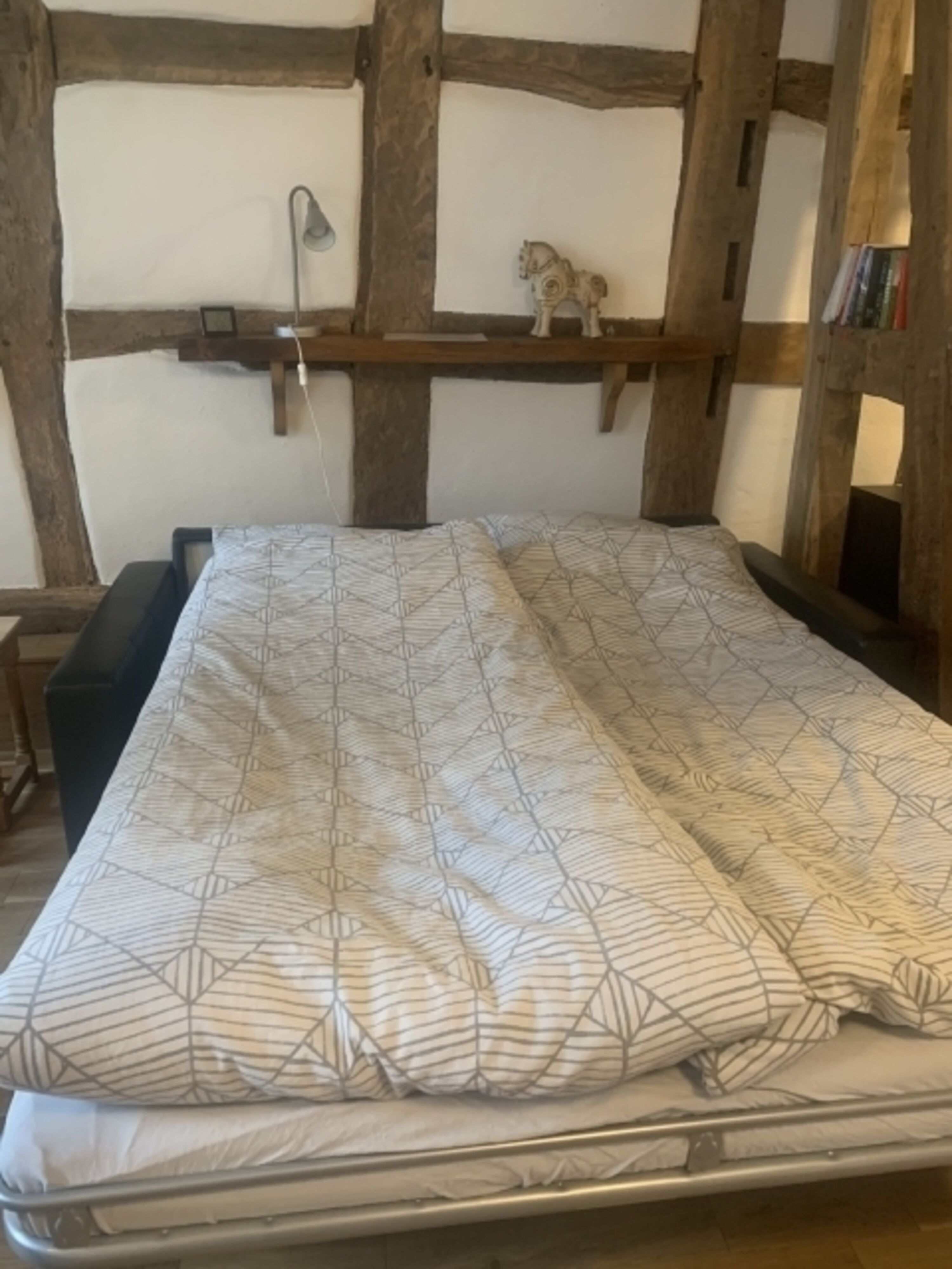 Schlafcouch ausgeklappt