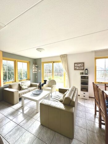 Wohnzimmer Ledersofas und Sessel 