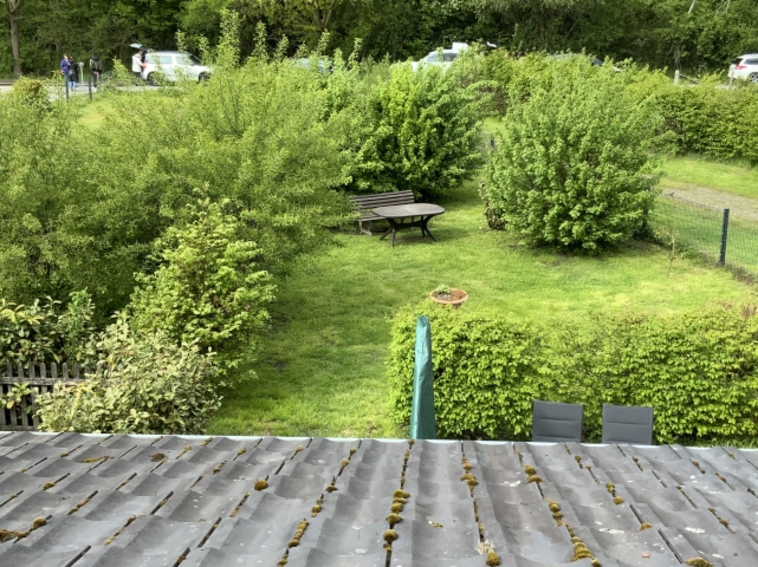 Überblick Garten vom Badezimmerfenster 