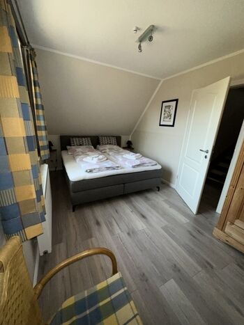 1.OG: 2.SZ mit Boxspringbett 180x200