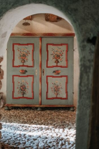 Eingangsbereich mit Kopfsteinpflaster