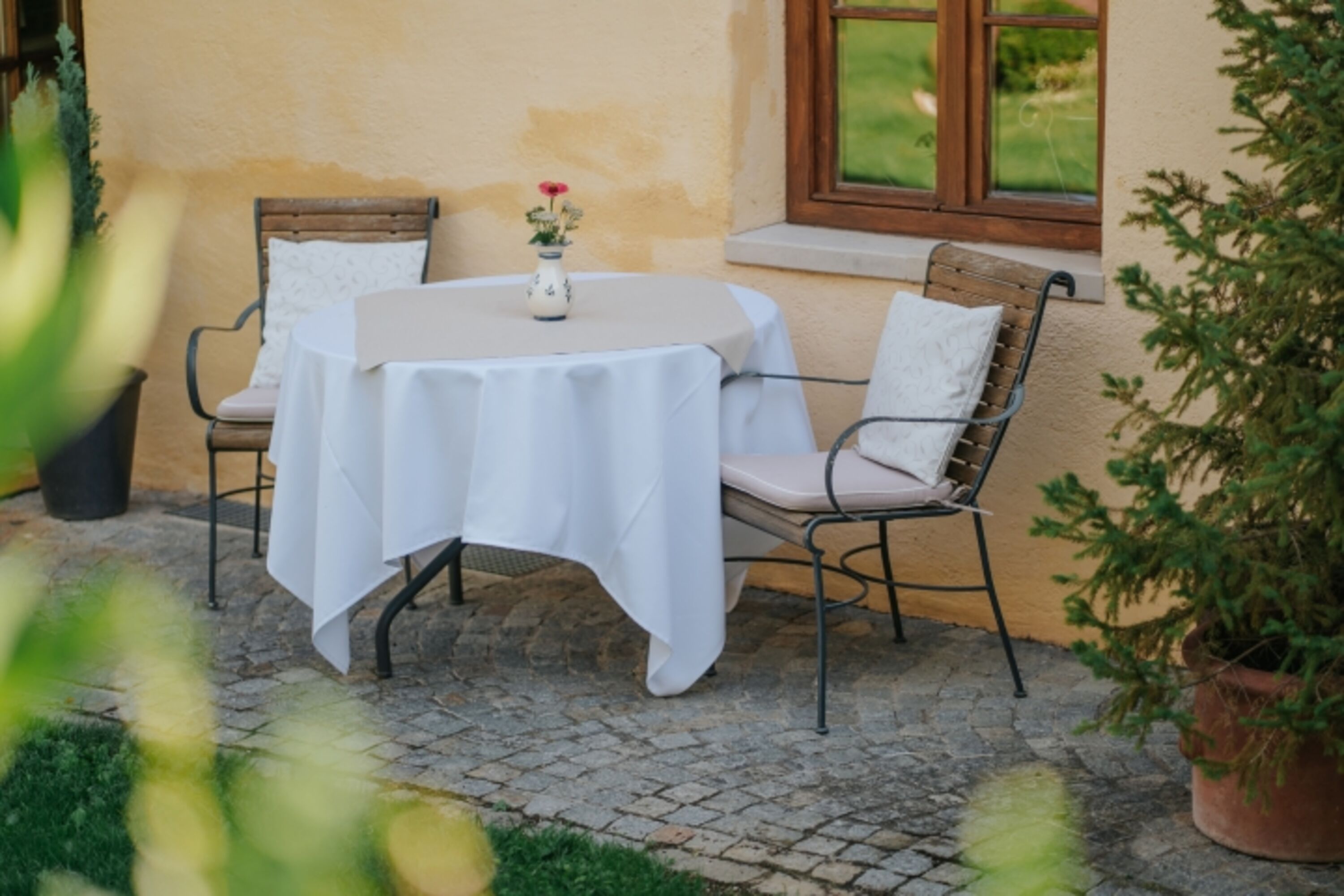 Sitzmöglichkeiten im Garten