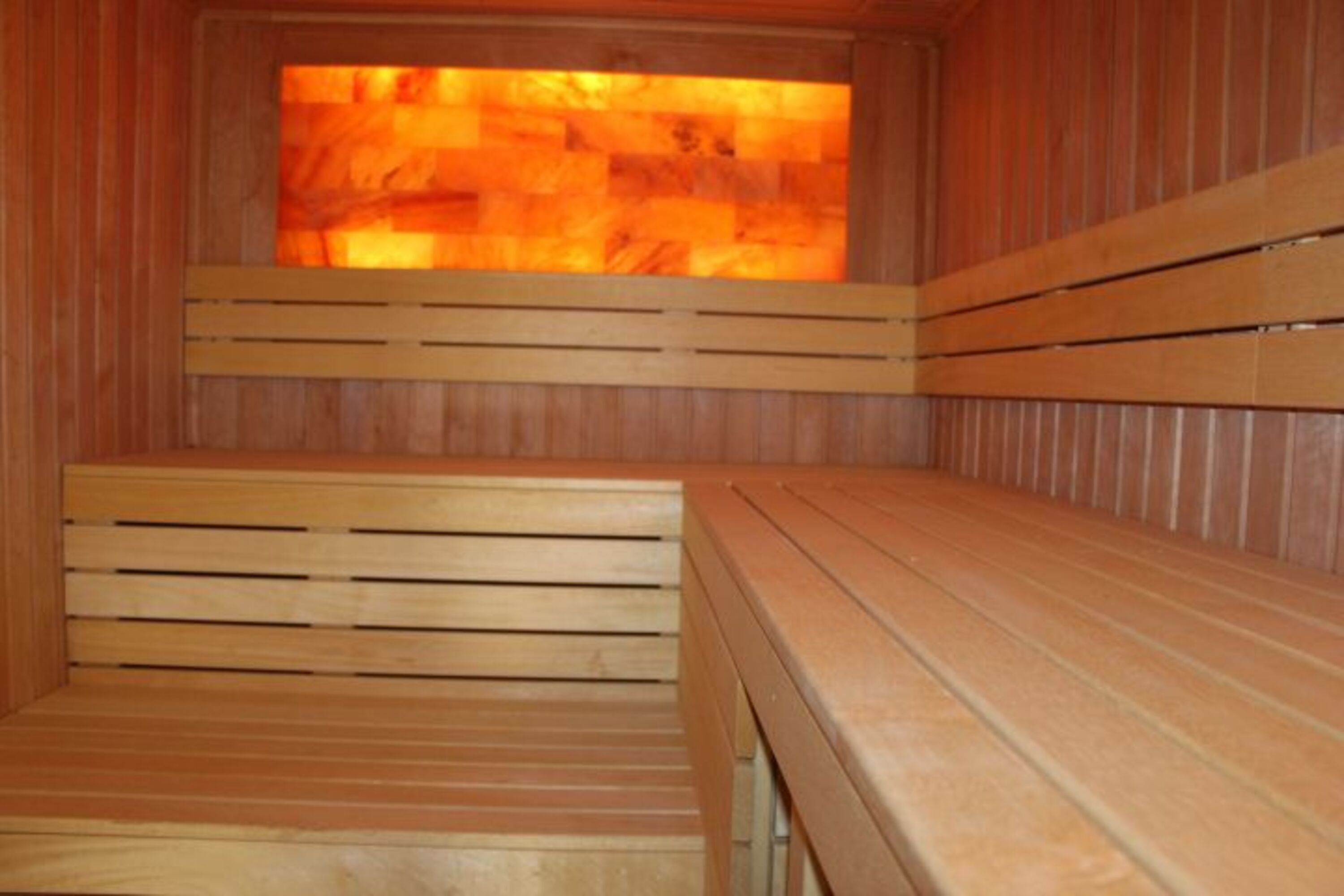 Finnische Salzstein-Sauna für 6 Personen