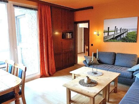 Dort erwarten Sie die Prospekt und der große Balkon