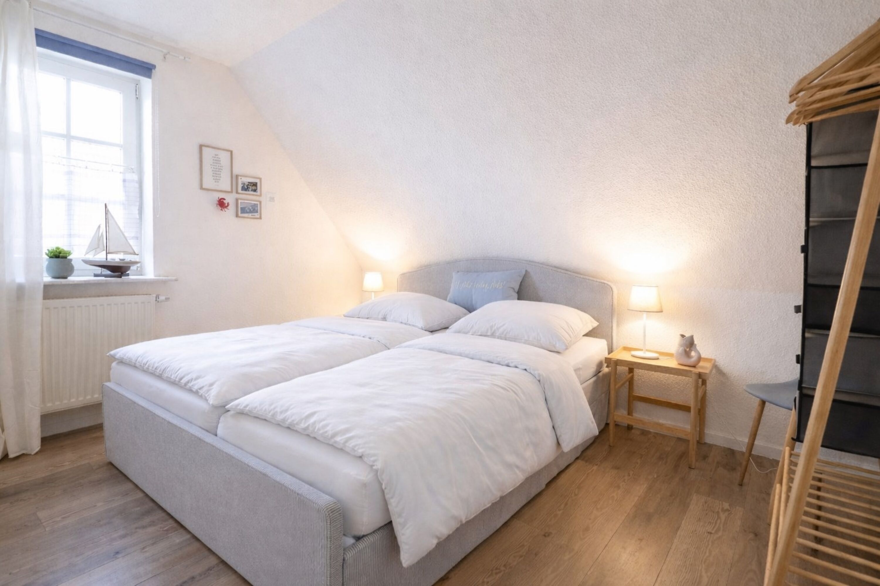 Kleines Schlafzimmer im 1.OG