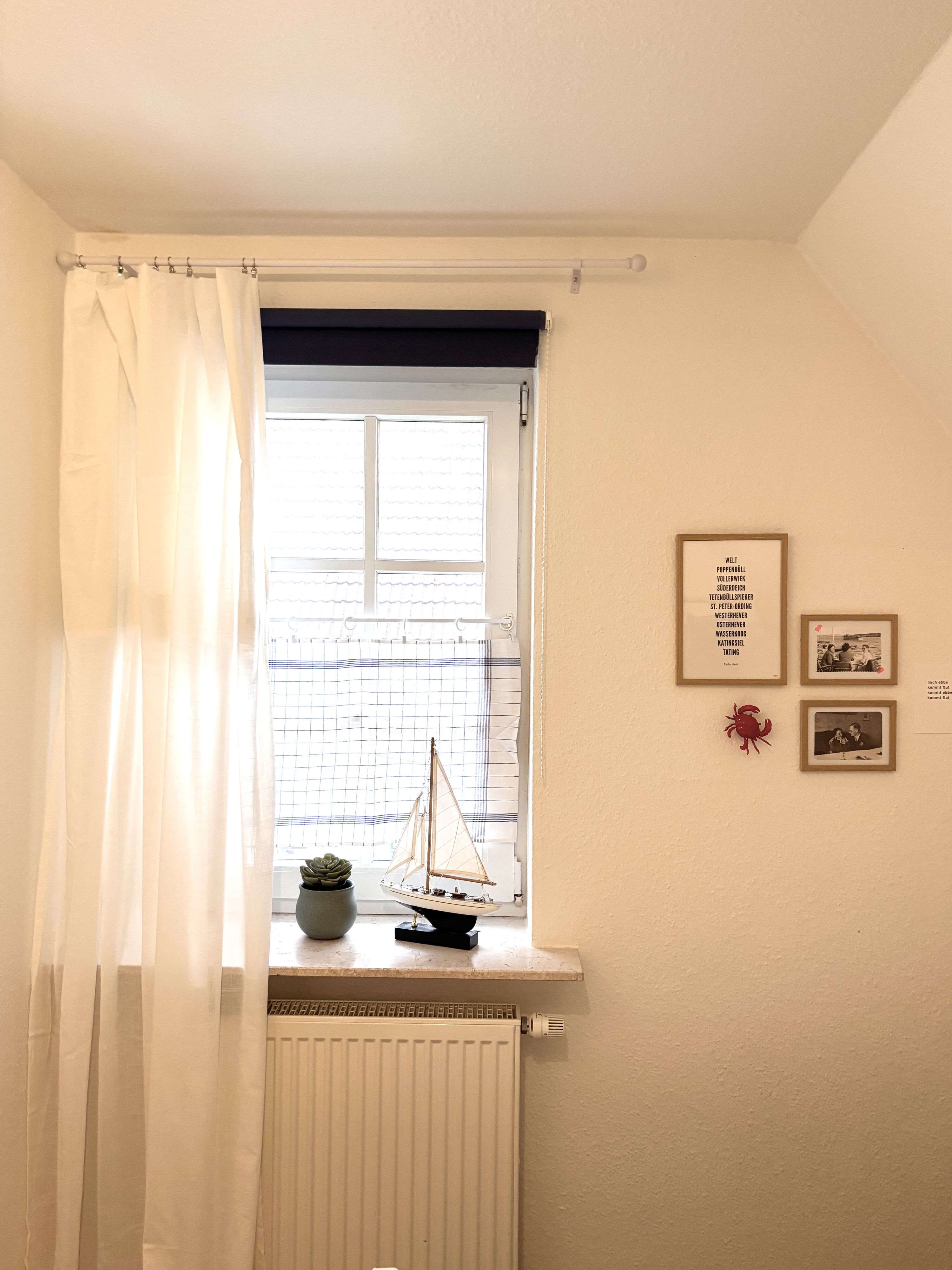 Kleines Schlafzimmer im 1. OG