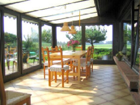 Wintergarten als Essplatz. Herrlich!