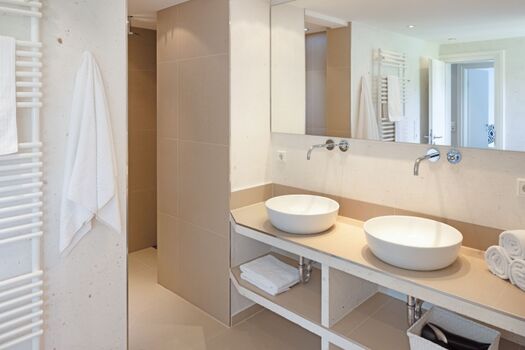 Badezimmer eins im 1 OG