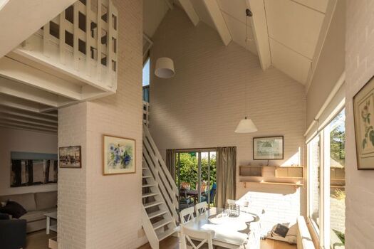 Wohnzimmer mit Essecke