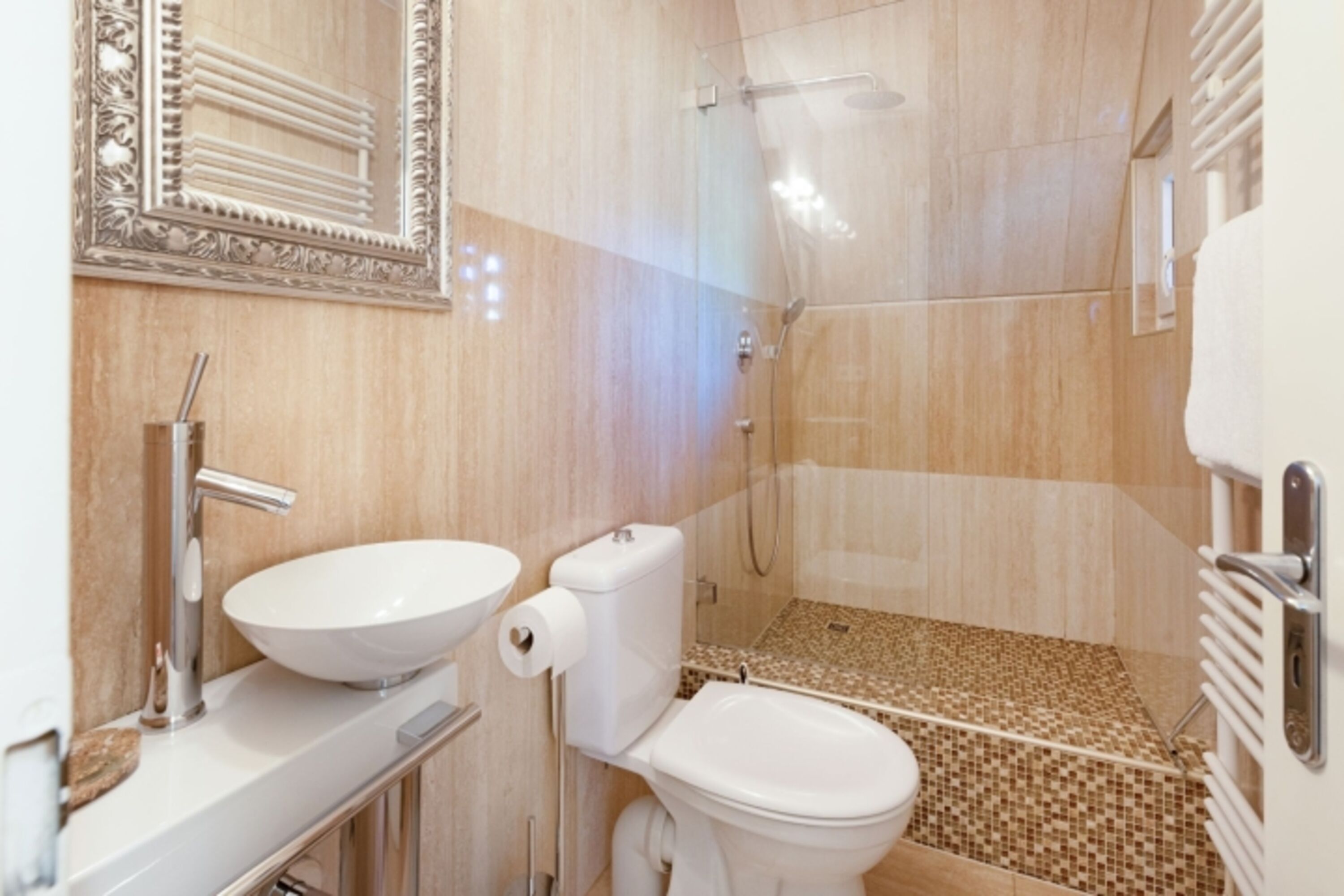 Badezimmer eins im EG