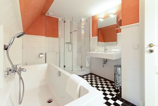 Badezimmer zwei im 1 OG