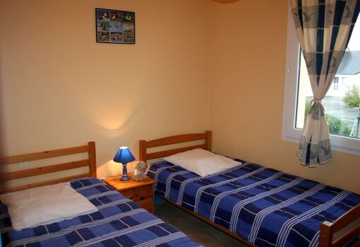 Schlafzimmer mit 2 Einzelbetten