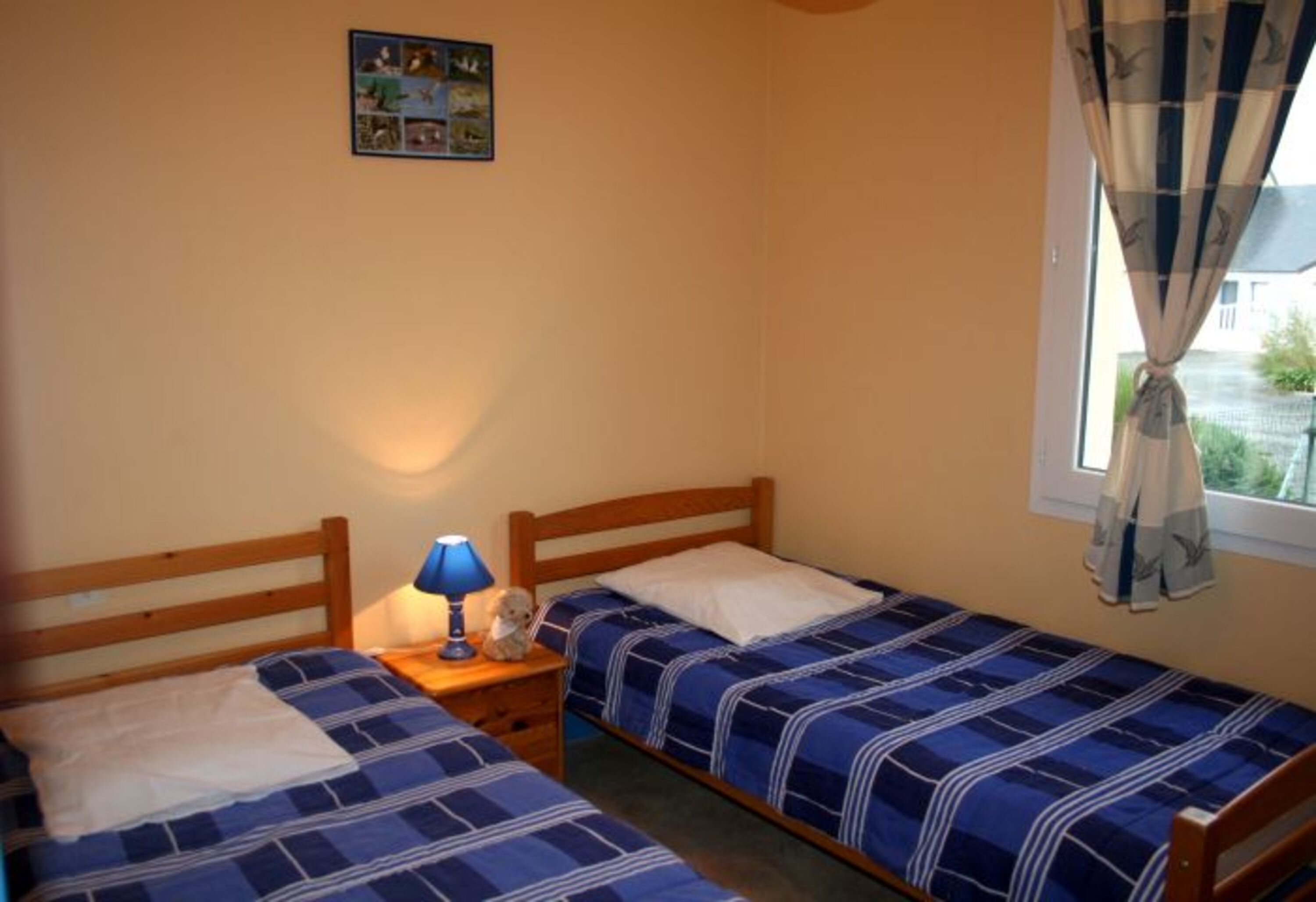 Schlafzimmer mit 2 Einzelbetten