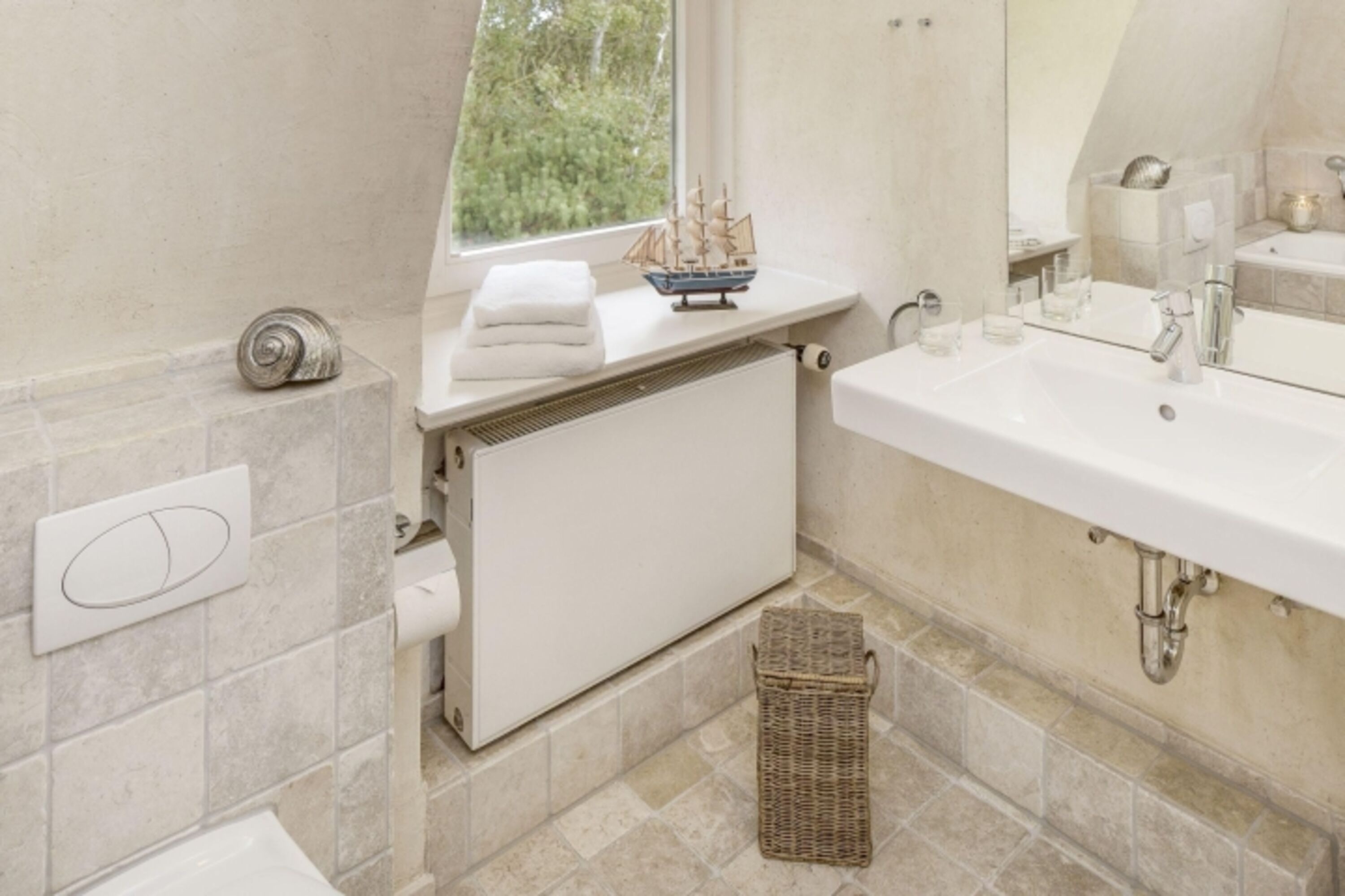  Badezimmer drei im OG