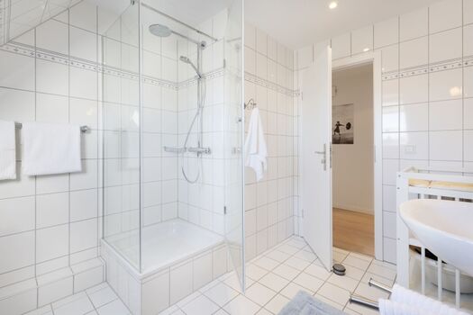Badezimmer drei im OG