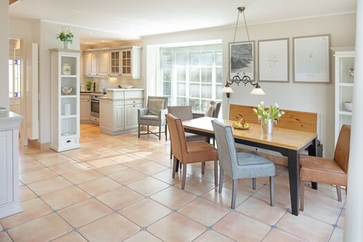 Essbereich und Küche