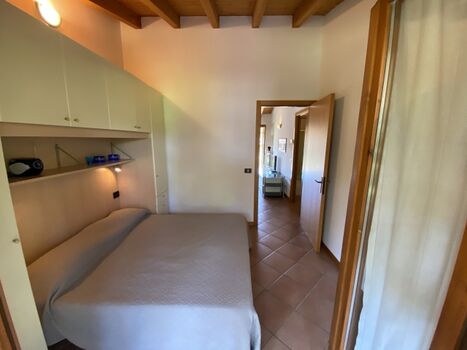 Das Schlafzimmer mit Doppelbett