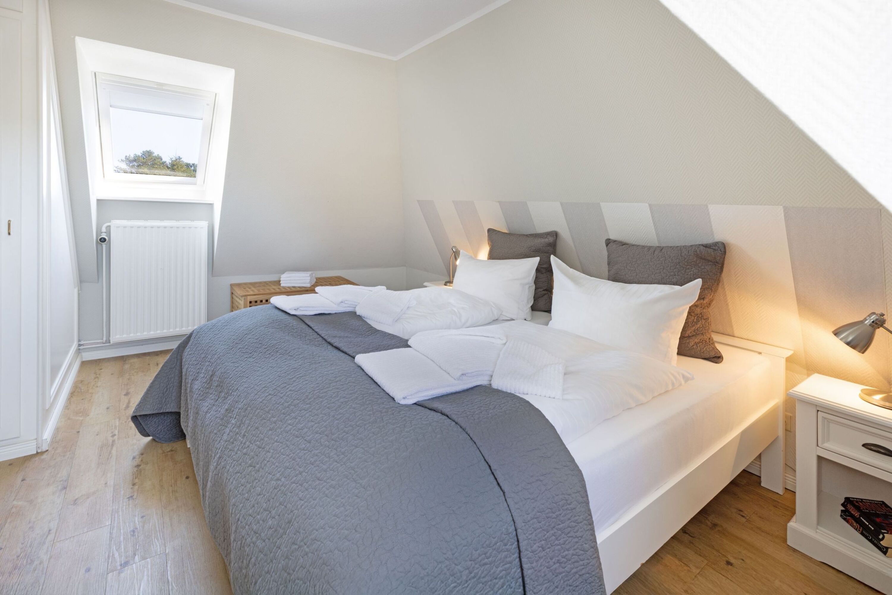 Schlafzimmer eins im zweiten OG