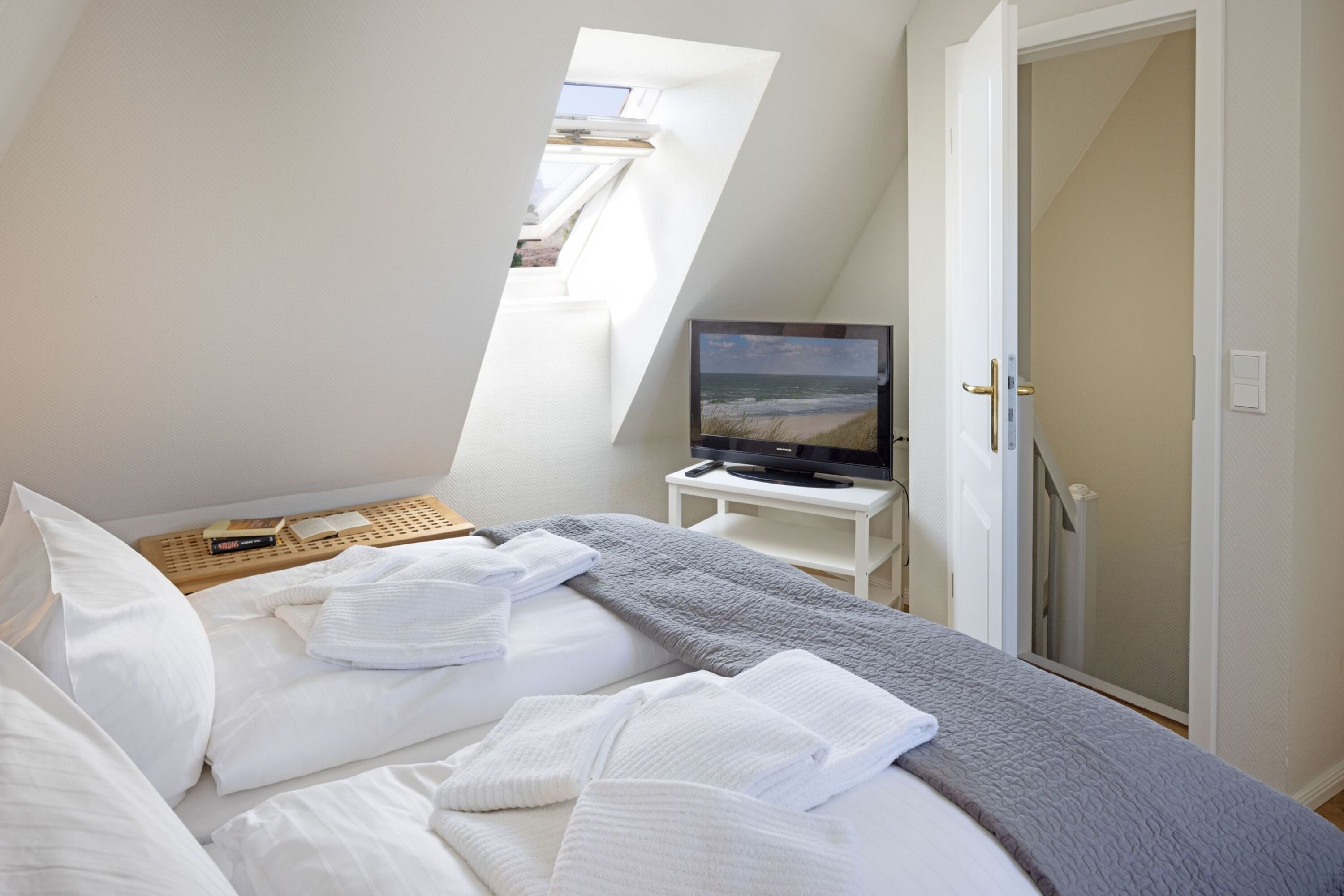 Schlafzimmer eins im zweiten OG