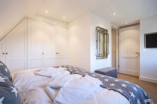 Schlafzimmer zwei im 1 OG