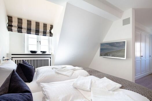 Schlafzimmer eins  im 1 OG