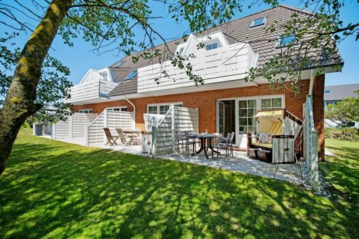 Außenansicht und Terrasse