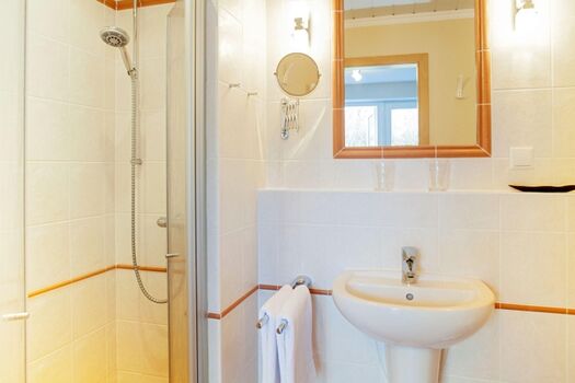 Badezimmer vier im Anbau