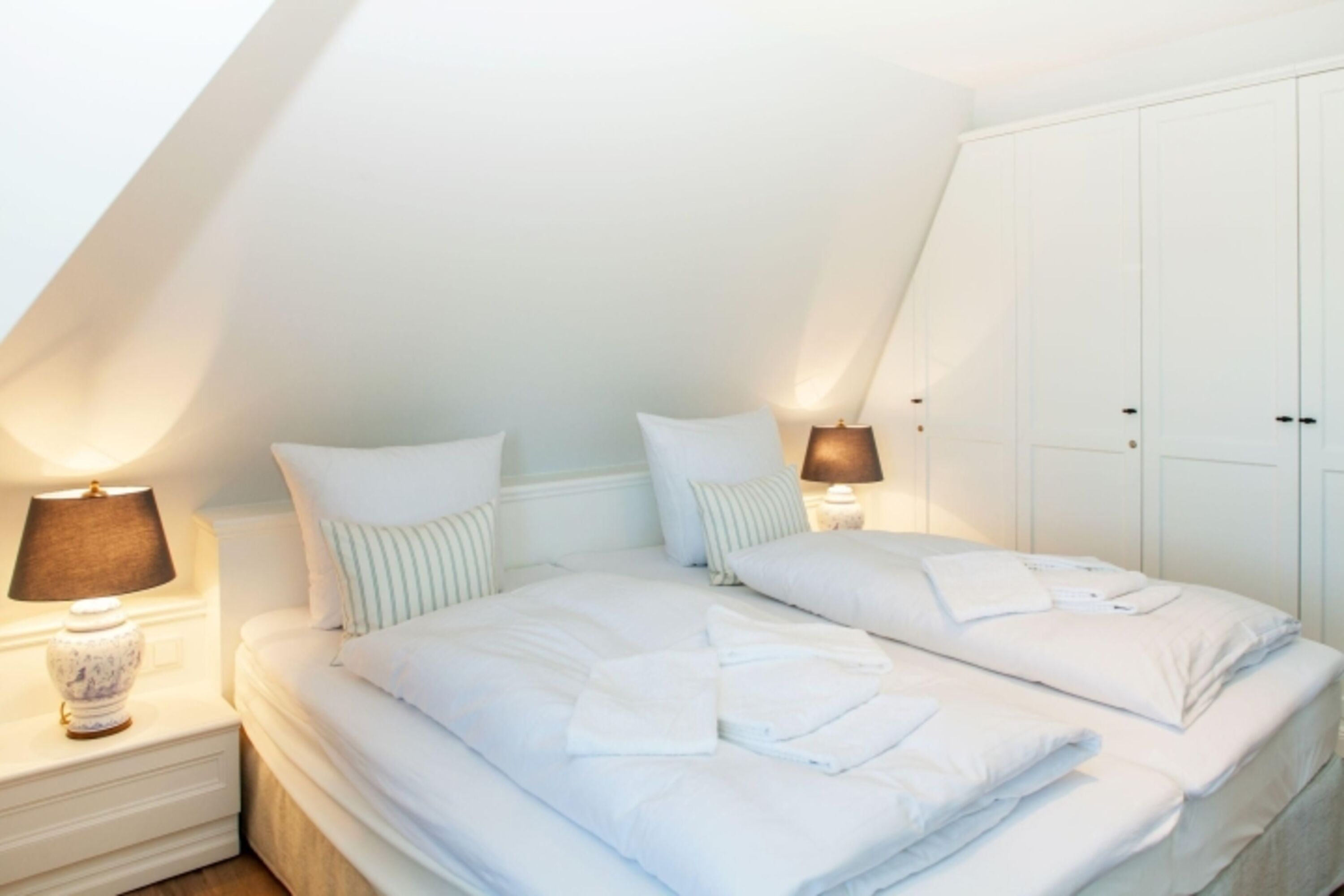 Schlafzimmer eins